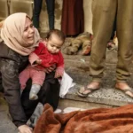 «Oímos explosiones cada 5 o 6 segundos»: las imágenes de los mortales bombardeos de Israel en Gaza que han dejado cientos de fallecidos y llegaron sin aviso
