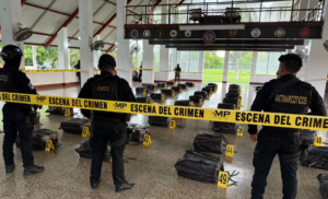 Decomisan más de mil paquetes de cocaína y capturan a cinco mexicanos y un salvadoreño en costas del Pacífico