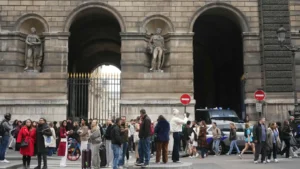 Los ladrones del Museo de Louvre no querían arte, querían joyas