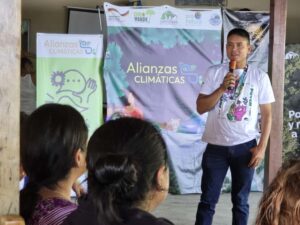 Jóvenes y comunidad de El Estor, Izabal, alzan su voz por el clima y el futuro de sus comunidades