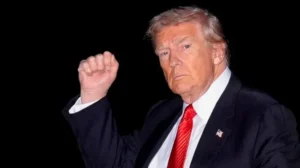 Trump dice que una guerra con Venezuela es improbable, pero cree que los días de Maduro como presidente están contados