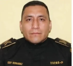 Una persecución, tres disparos en la espalda y 98 indicios: detalles de la muerte de un inspector de la PNC en Morales, Izabal
