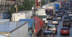 Provial atiende hecho de tránsito en el km 39.4 de la Ruta Nacional 10, en jurisdicción de Antigua Guatemala. Derrape de motocicleta deja una persona lesionada a la cual se le brindan primeros auxilios en el lugar. Procedimiento fuera de la vía con dirección norte.