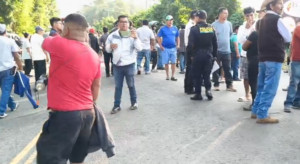 Manifestación impide el paso en el km 189 de la Ruta Cito-Zarco entre Retalhuleu y Quetzaltenango
